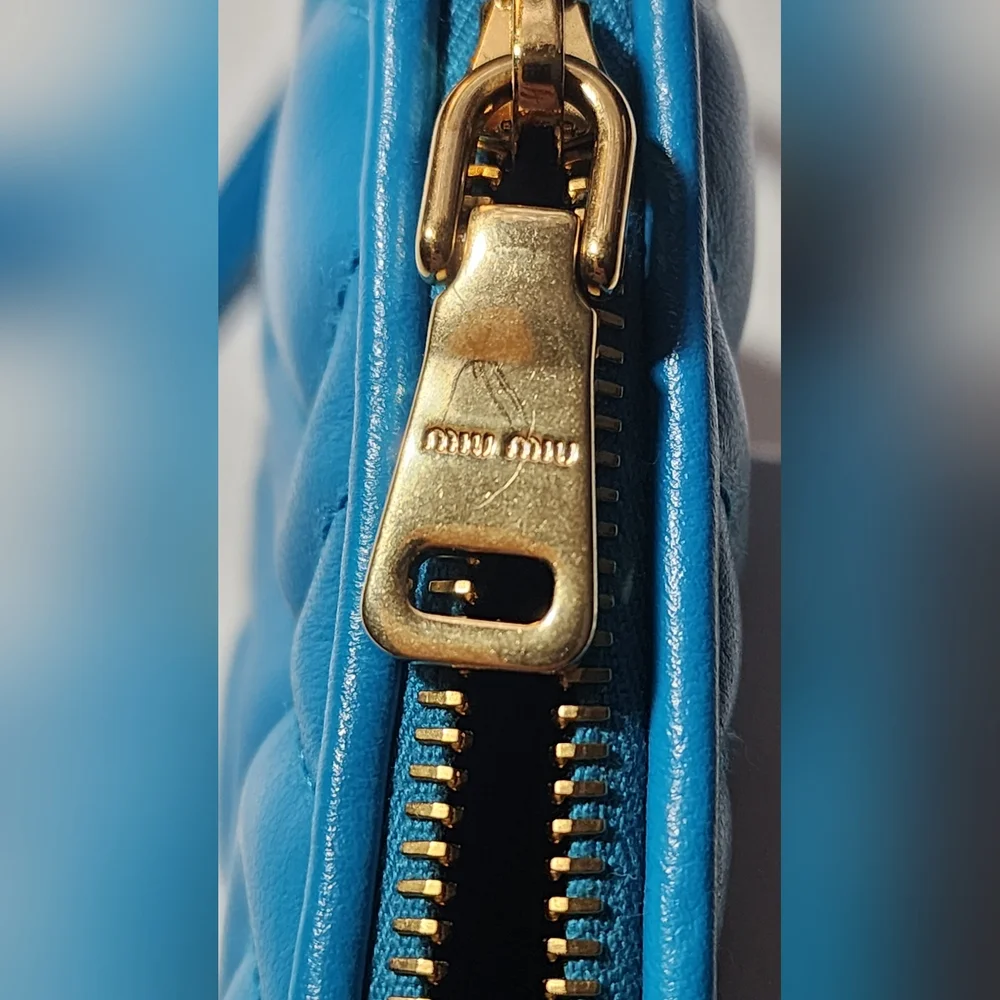 Miu Miu Pochette. Super puffy. - Picture 7 of 16